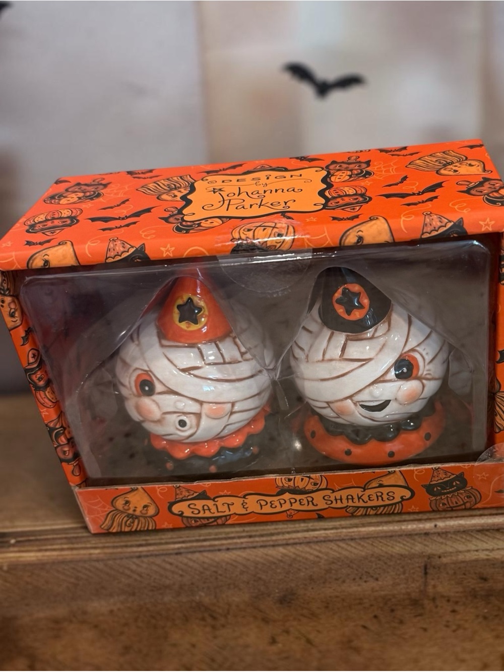 Nwt Johanna parker Halloween Mummy Salt & Pepper Shakers - Orange & White